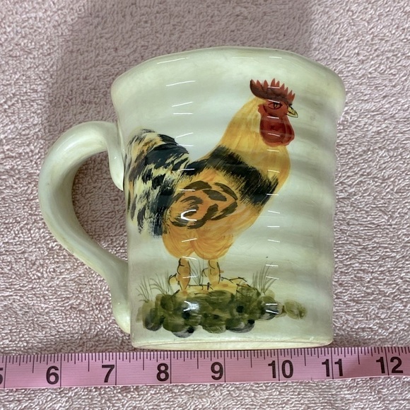 Calderone Hand Painted Collection Chicken Mug - Picture 8 of 10